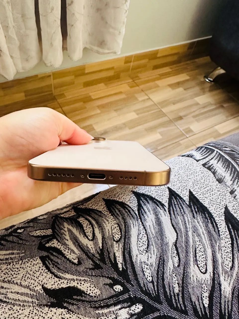 iPhone 16 Pro Max - Foto 3