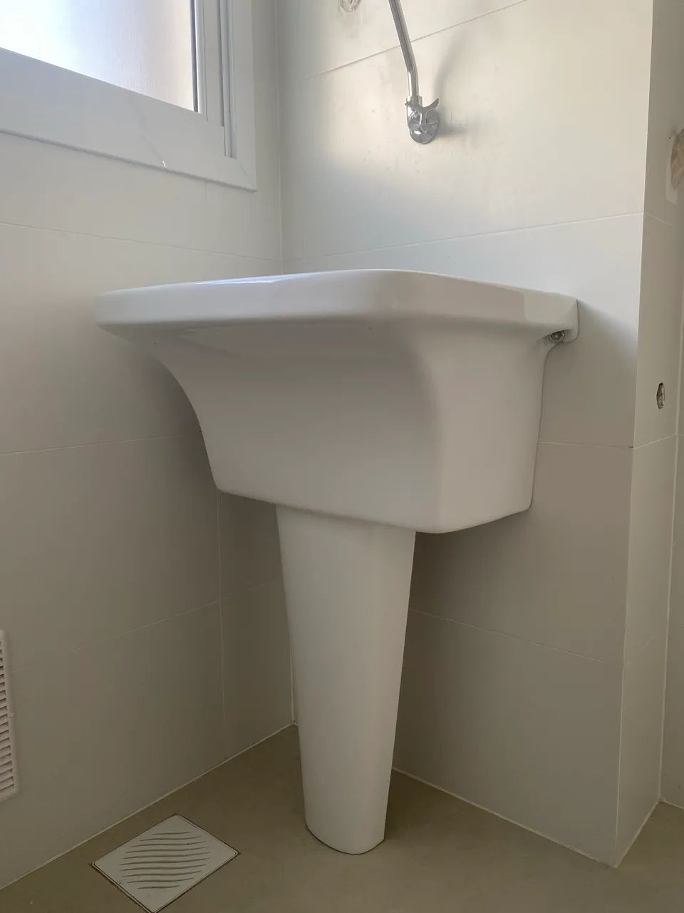 Tanque de Louça com Coluna - NOVO (Nunca Usado) - Foto 3