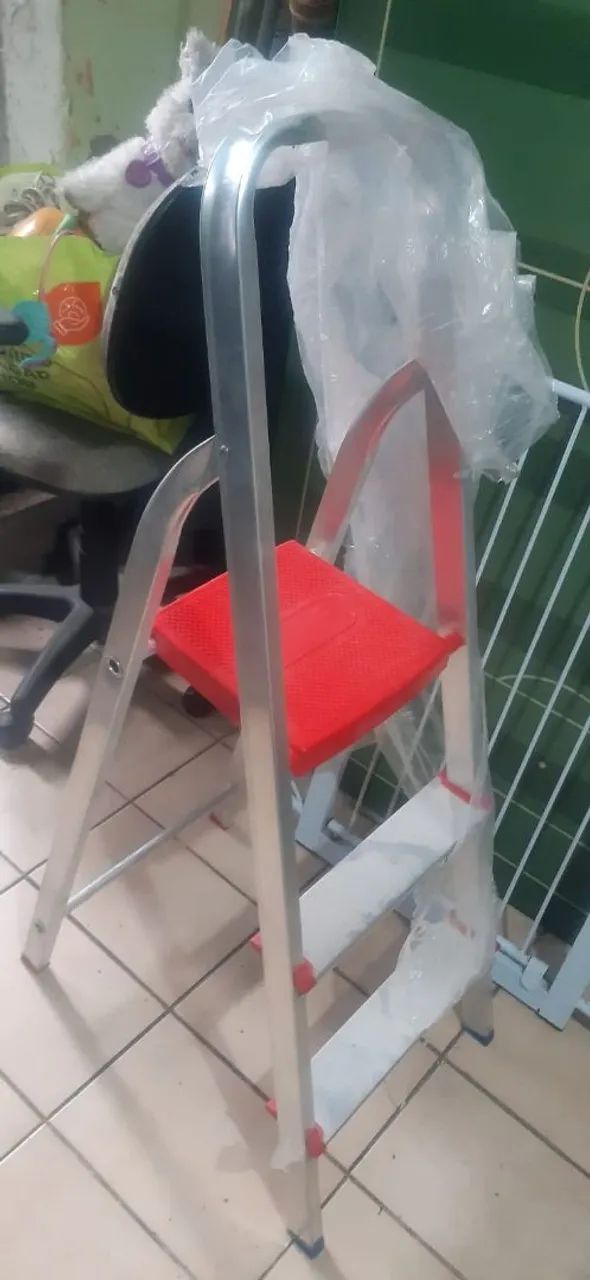 Escada de alumínio  - Foto 2