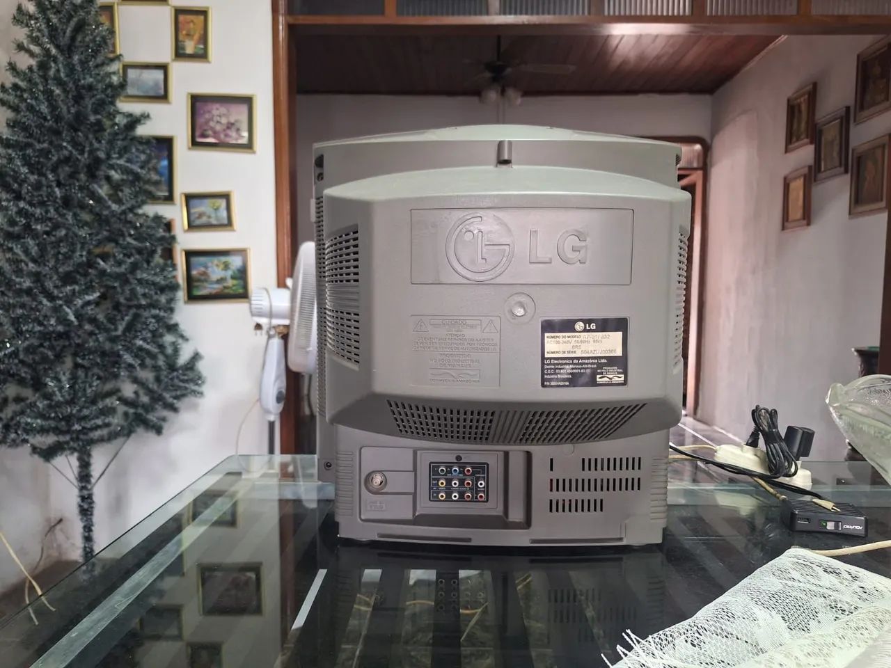 Vendo tv usada LG 21 pol - Foto 2