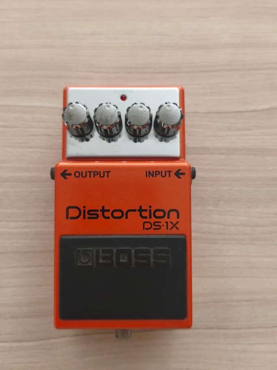 Pedal Boss Distortion DS-1x zerado