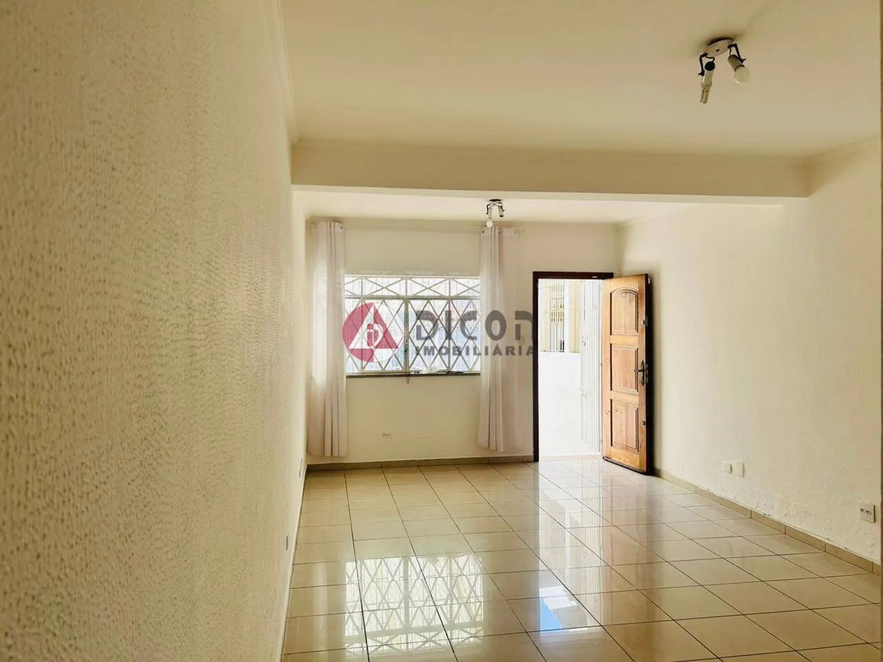 EXCELENTE CASA PARA LOCAÇÃO - CHÁCARA INGLESA - Foto 5