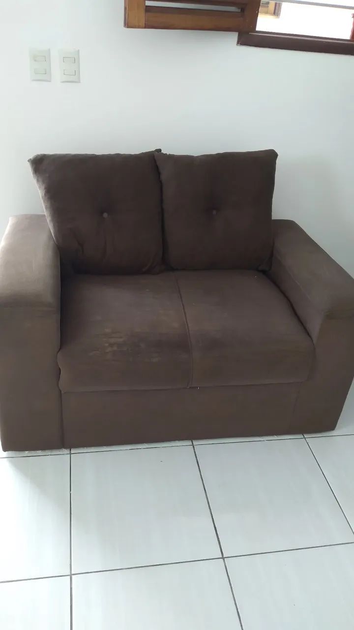 Sofá de dois lugares