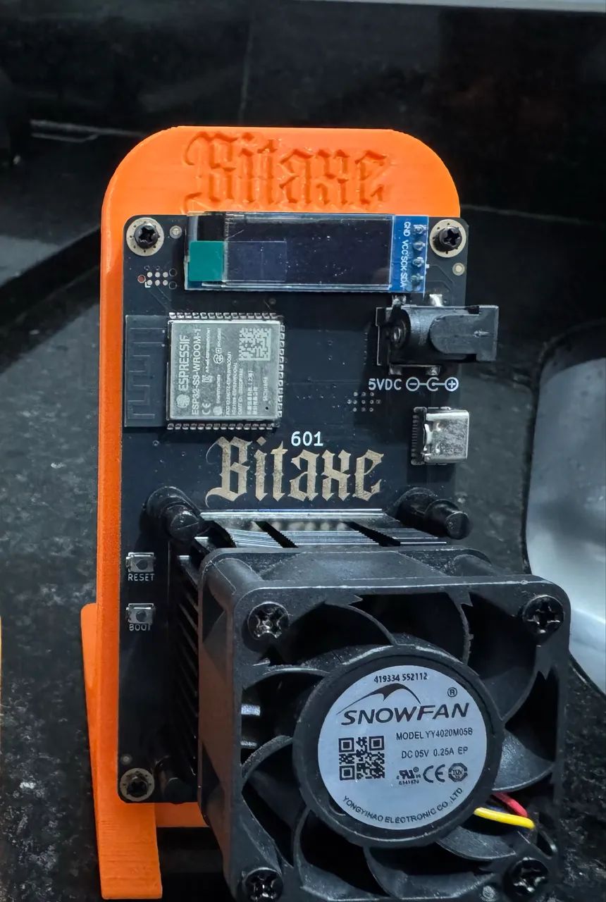 Bitaxe Gamma 601 (1,2TH/s - 18W) - Foto 3