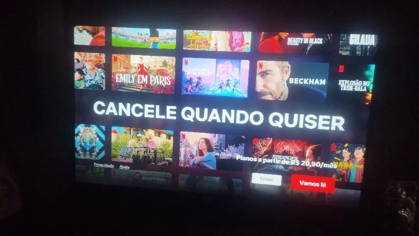 Vendo uma tv smart AOC de 43 polegadas funciona tudo certinho sem detalhe nenhum - Foto 4