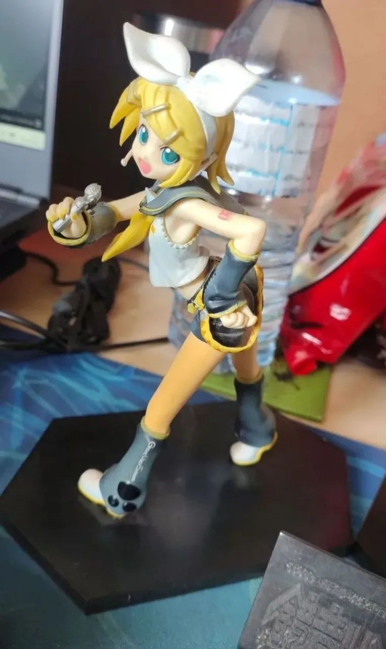 Kagamine Rin Vocaloid Figure - Foto 2