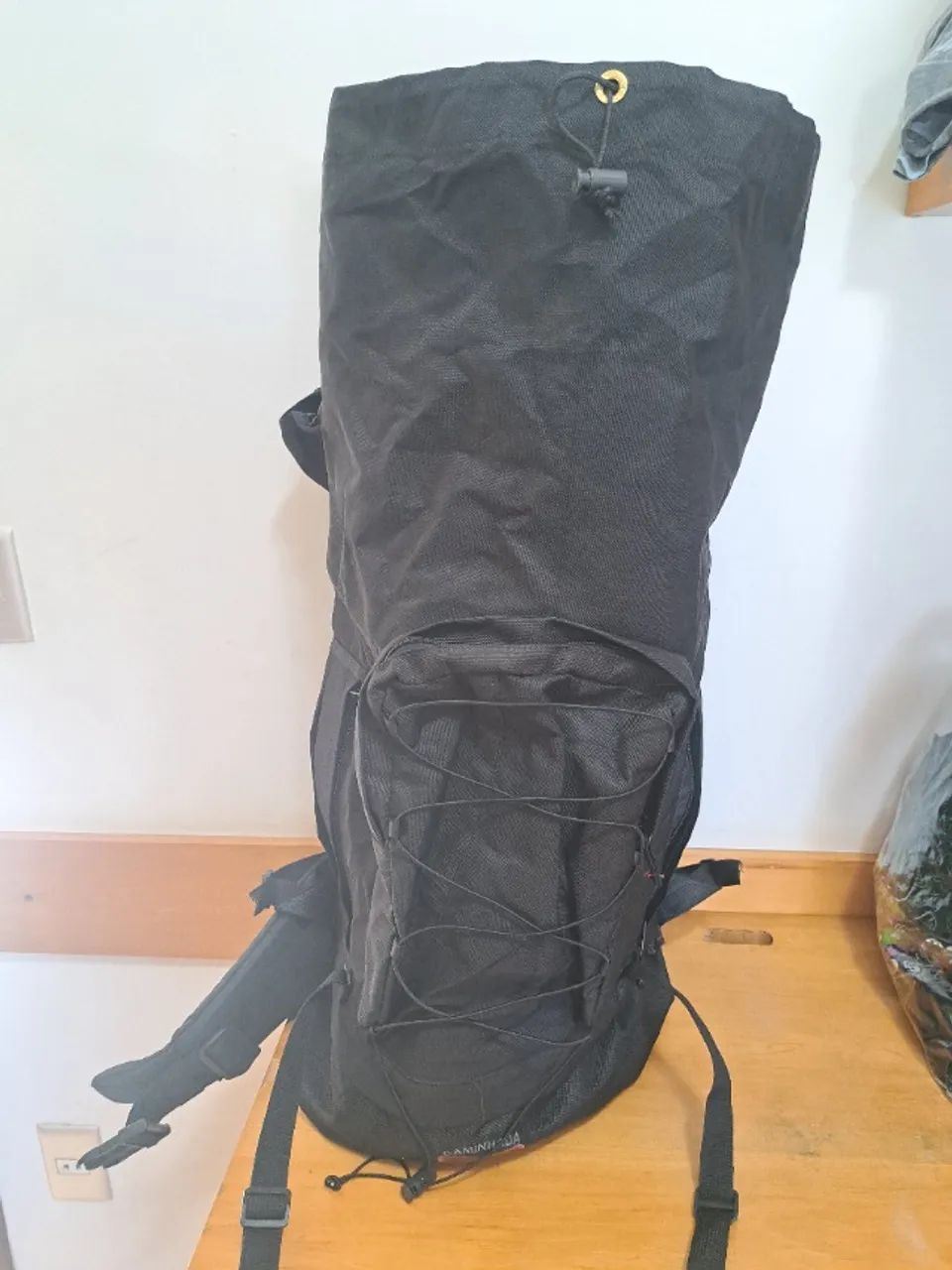 Mochila Cargueira 50 litros Trilhas e Rumos + Saco Estanque 20 litros de brinde - Foto 2