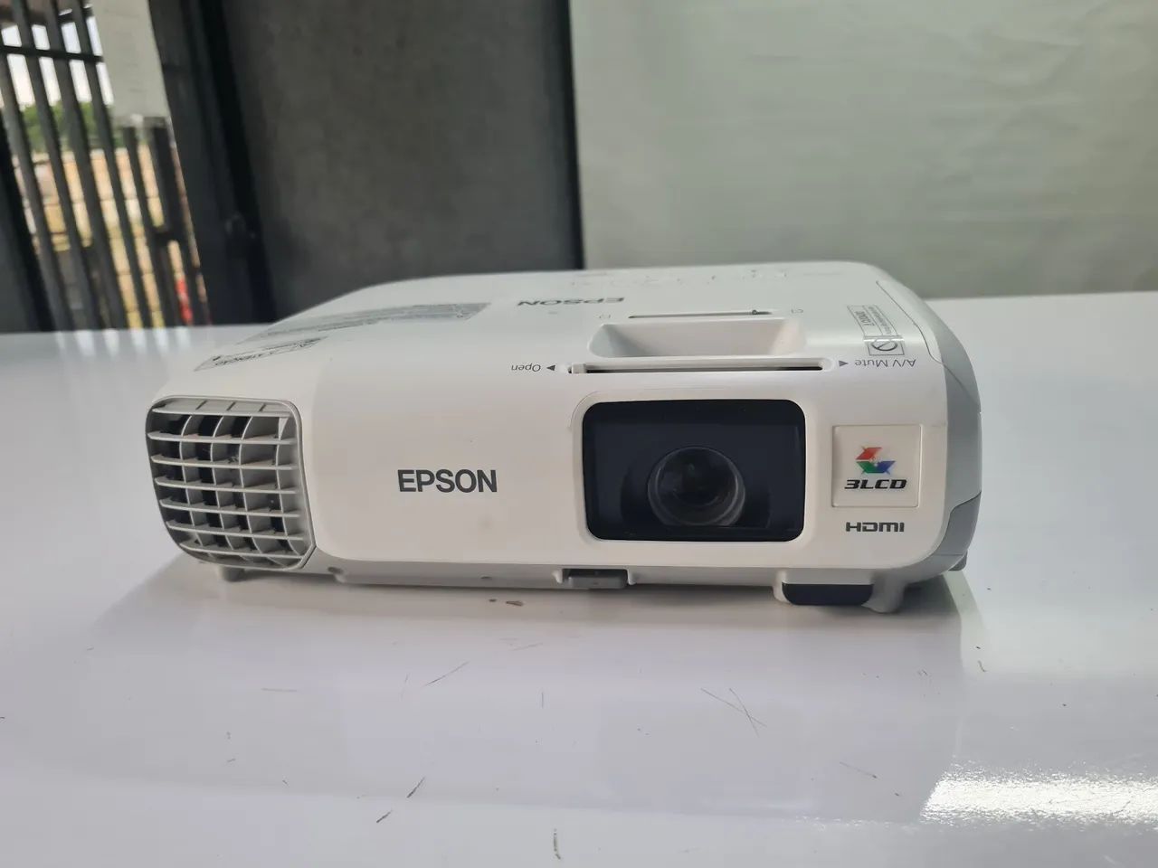 Projetor Epson S27+  - Foto 4
