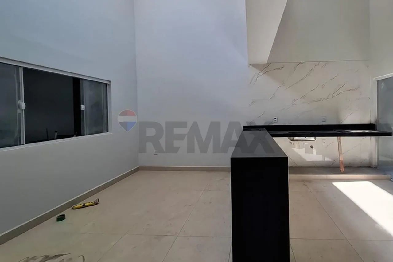 Casa Moderna e Espaçosa em Jardim Ouro Verde - Foto 5