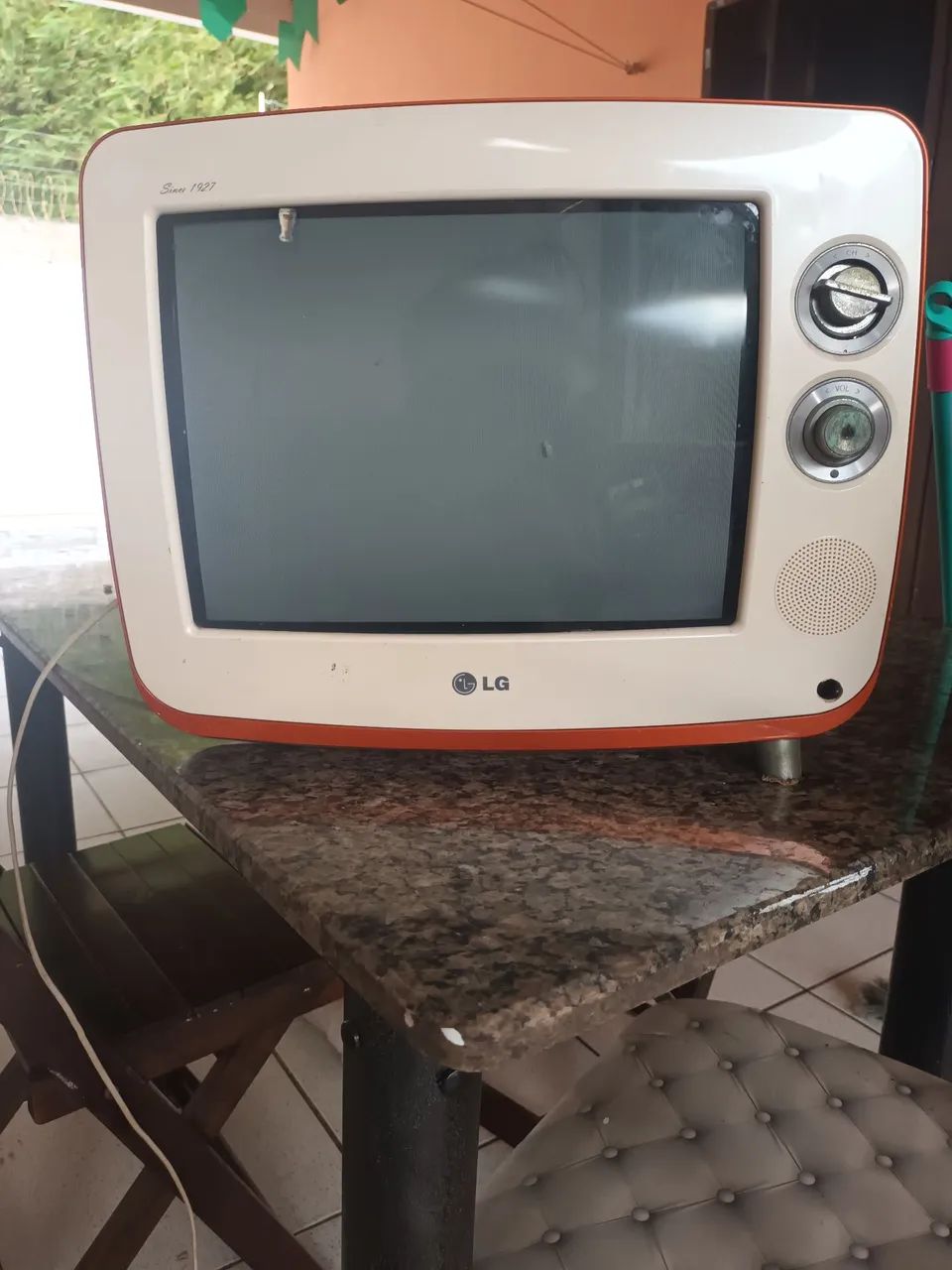 TV modelo retrô