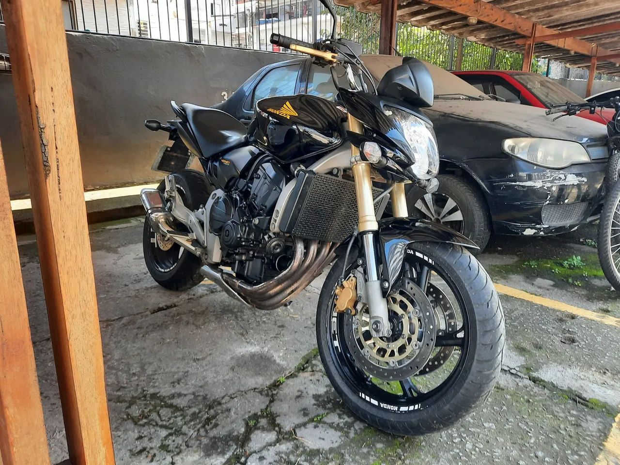 Hornet 600  - Foto 3