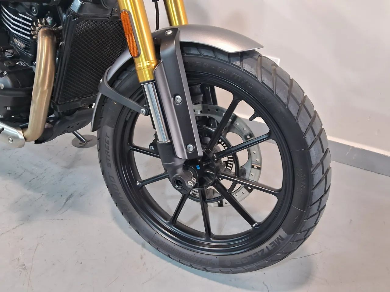 Triumph SCRAMBLER 400 X - Foto 3