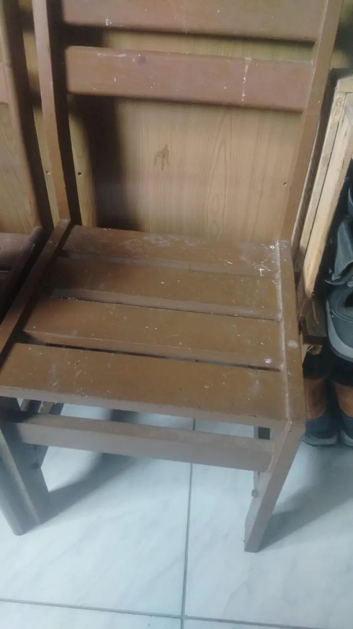 Mesa de jantar de madeira - Foto 4