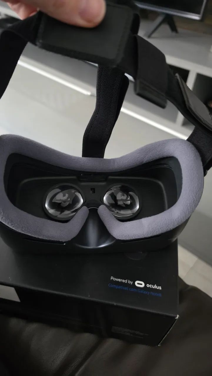 Vendo  Celular Samsung S8 plus + óculos de realidade virtual  - Foto 2