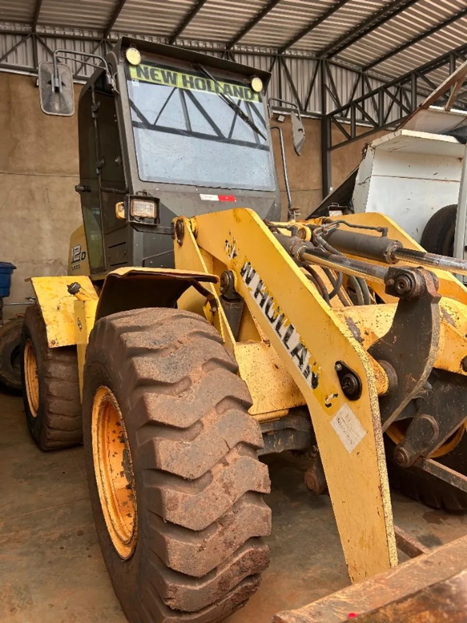 Pa carregadeira 12 D.               270.000.00 - Foto 4