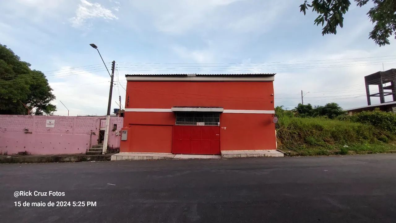 GALPÃO 300M² - COMPENSA 