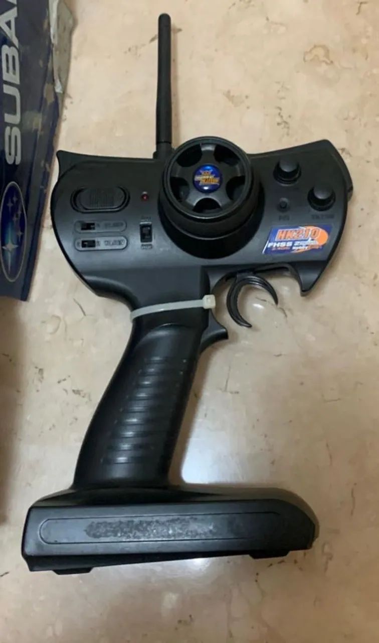 Revo 3.3 com motor .28 - Foto 5