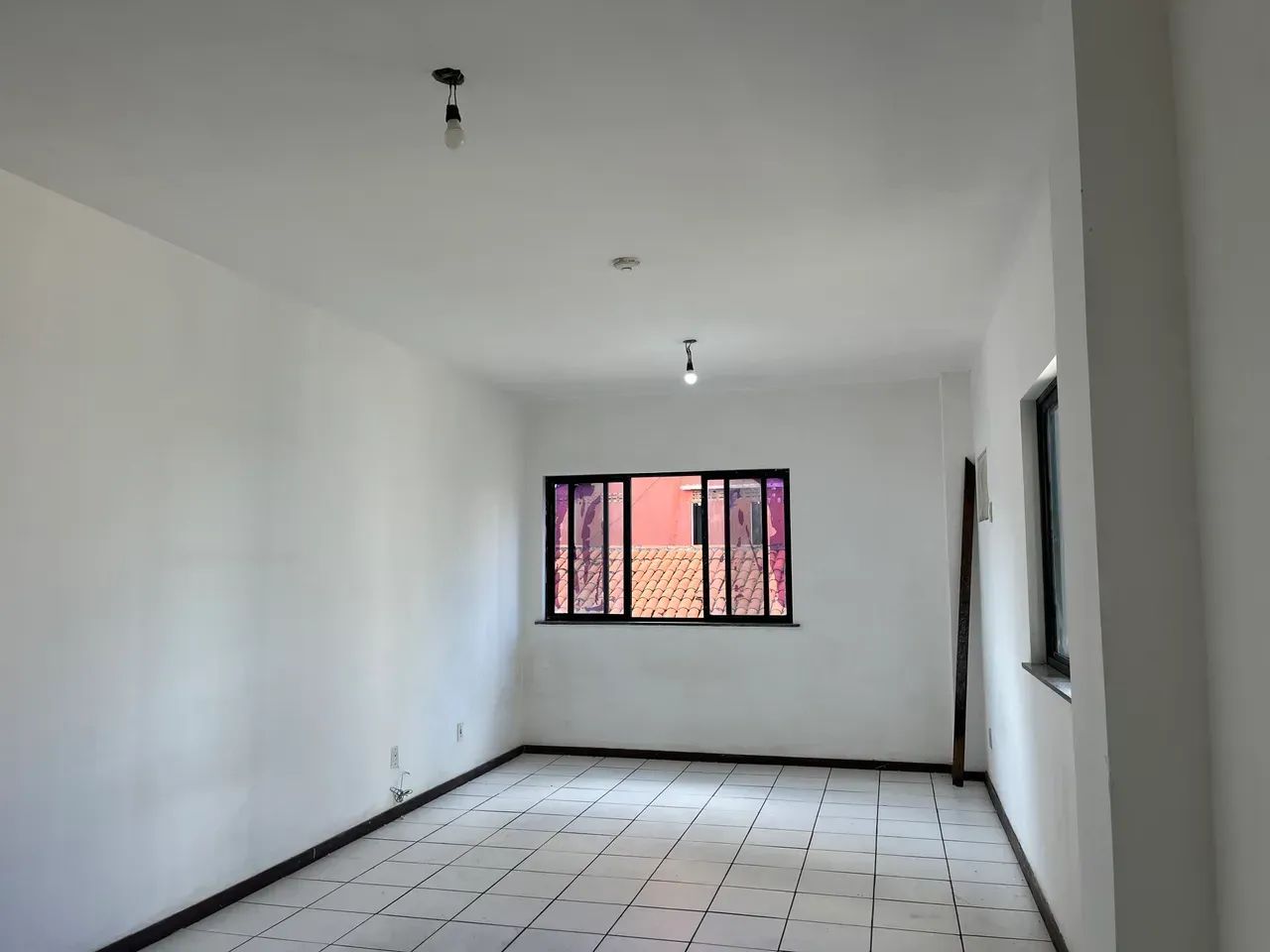 Sala Comercial para Aluguel na Pituba com Vaga  Edifício Empresarial 2000 - Foto 2