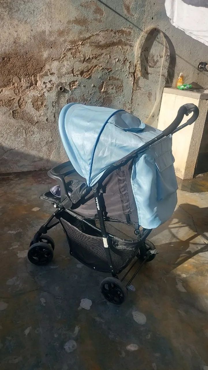 Carrinho de bebê pouco usado  - Foto 4