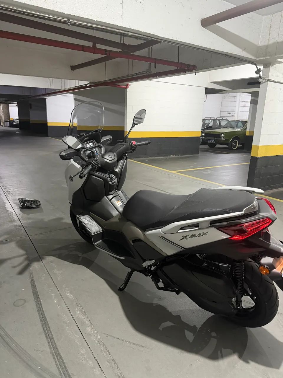 X Max 2025 - Foto 2