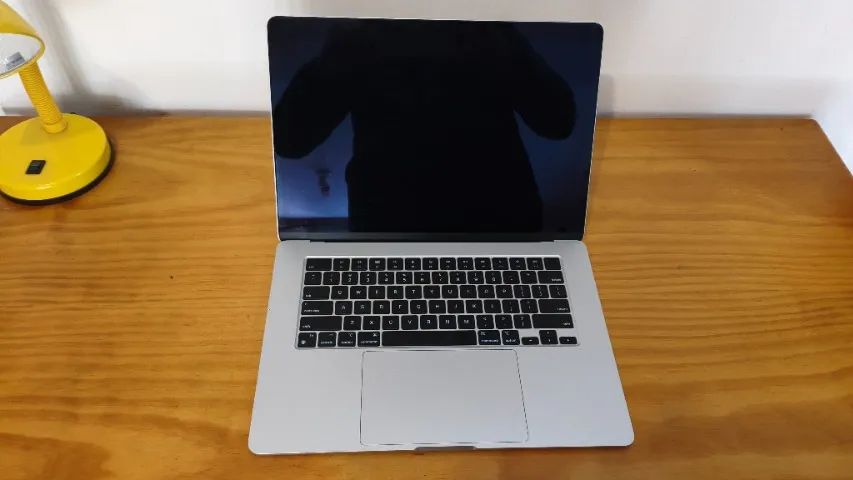 MacBook Air 15" M2 8GB 256GB - Silver - Estado impecável - Foto 2