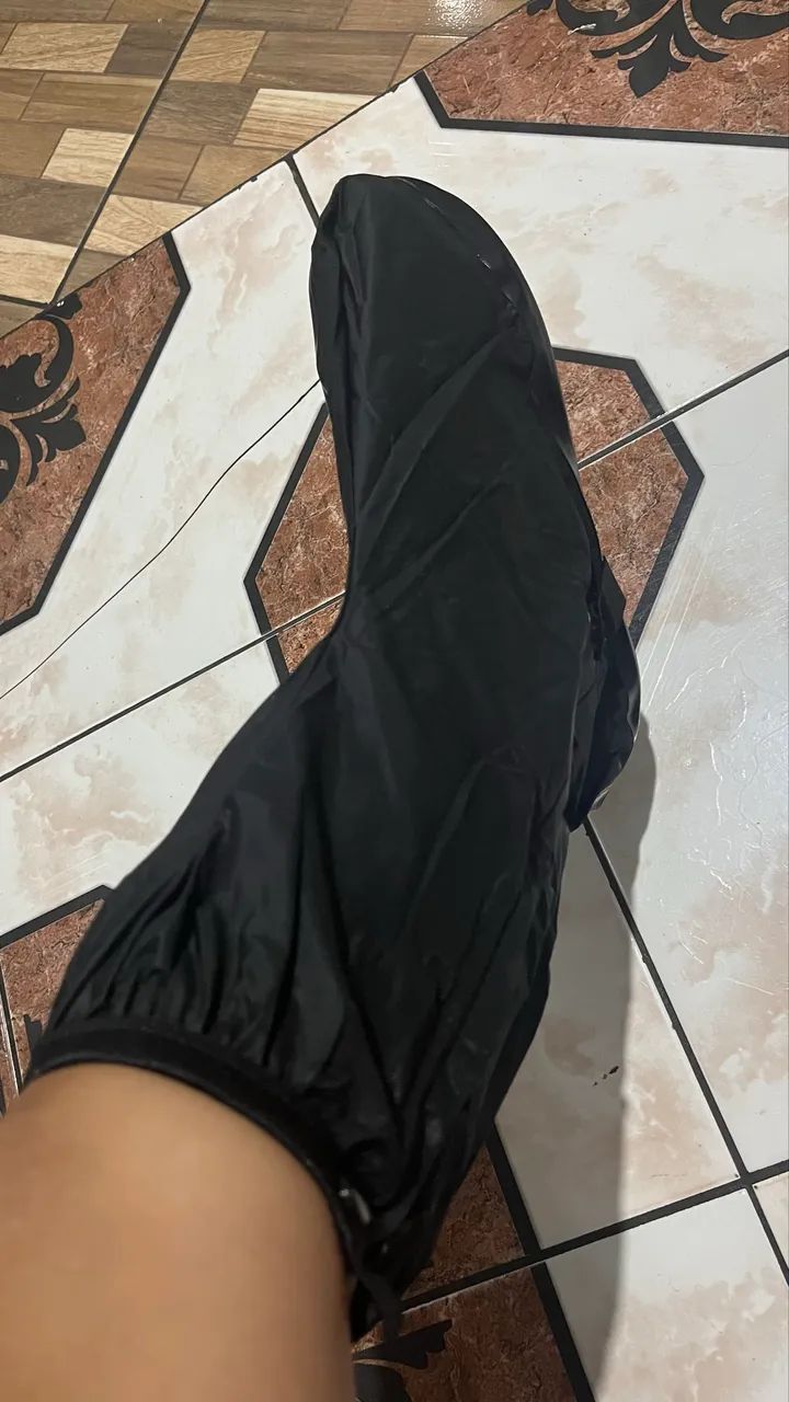 Capa de chuva para tênis e botas  - Foto 2