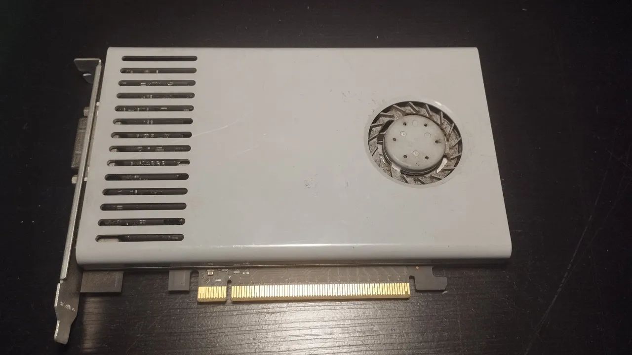 Placa de Vídeo Apple NVidia Geforce GT 120 A1310 (usada ótimo estado)
