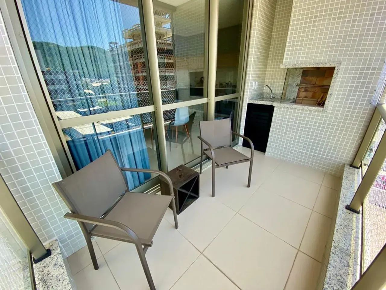 Apartamento 3 dormitórios locação anual Jurerê - Foto 2