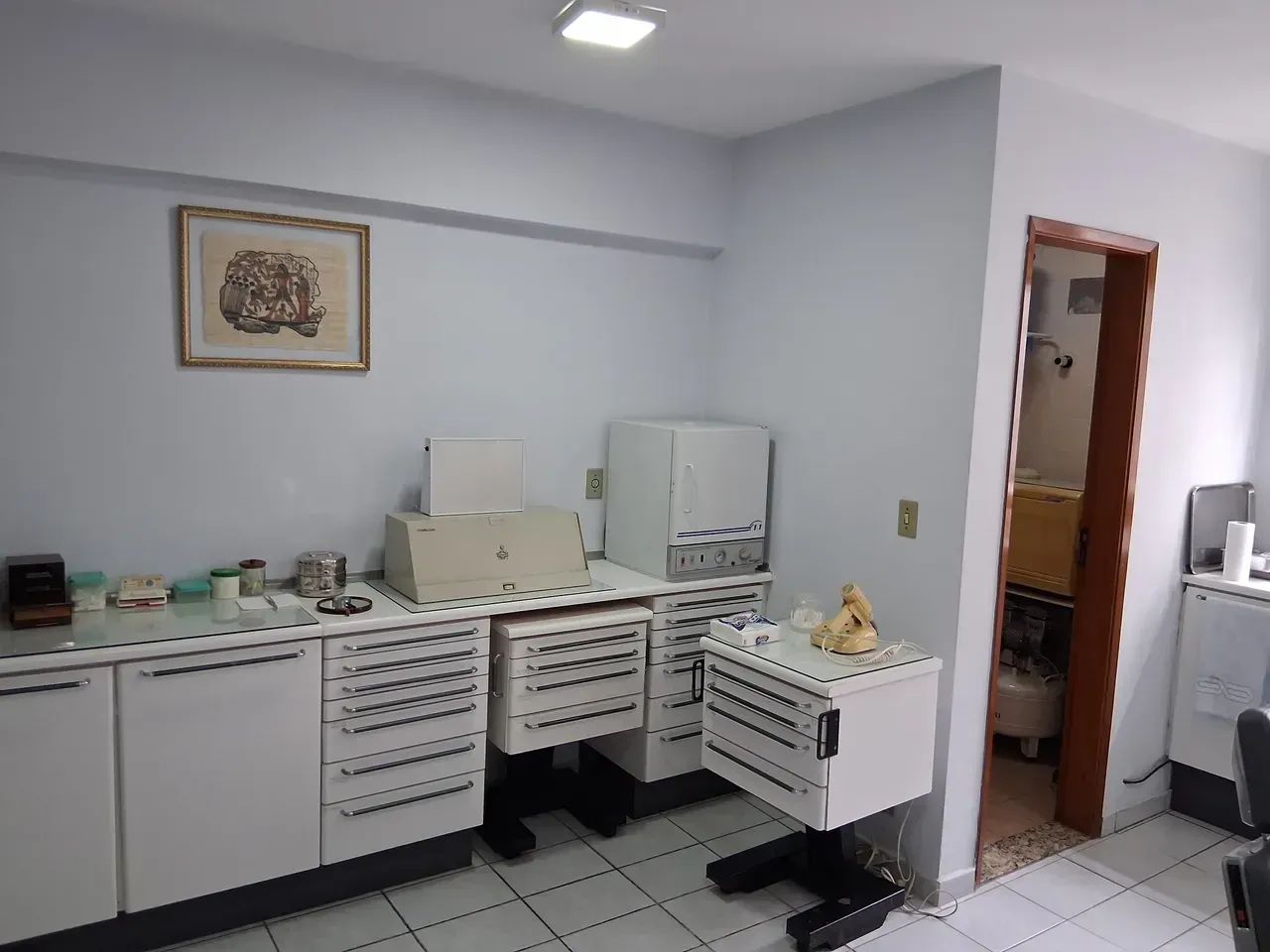 Vende-se sala comercial no Tatuapé com consultório dentário equipado e mobiliado. - Foto 4