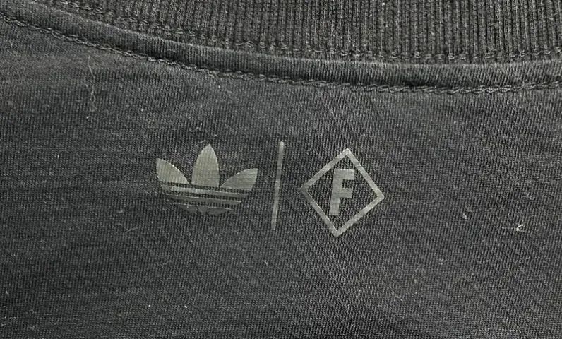 camiseta Adidas colab Forum - Foto 5