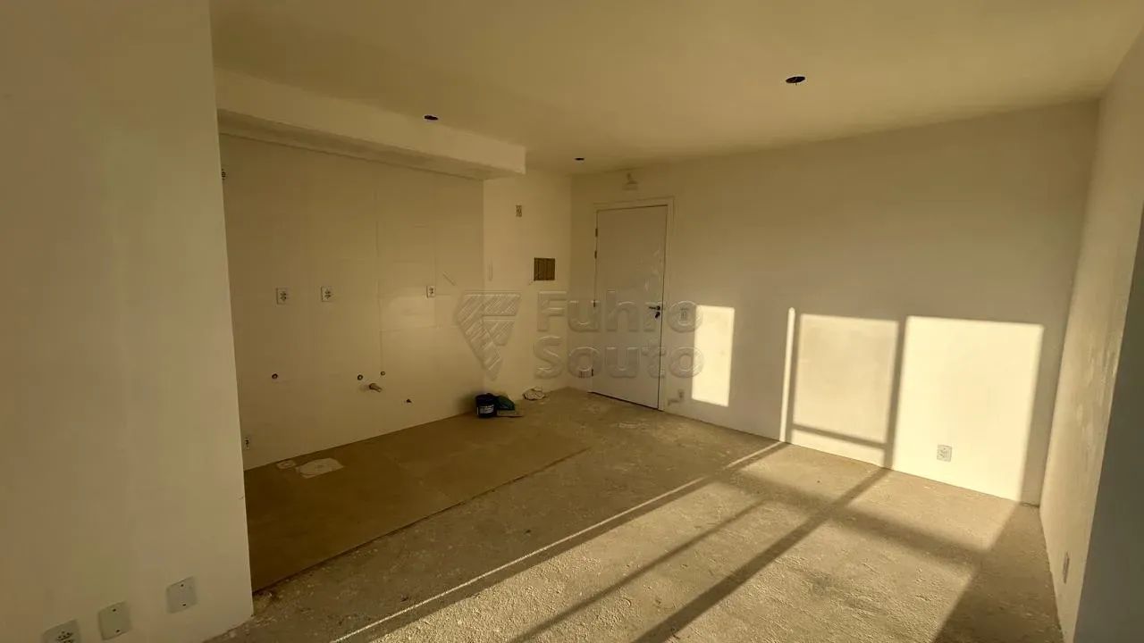 Apartamento de 2 Dormitórios com Suíte e Sacada com Churrasqueira no Centro - Foto 2