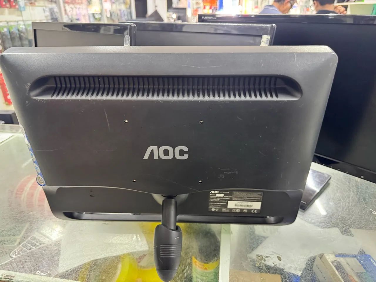 Monitor a venda 19 a 20 polegadas vga/dia 7 peças estoque - Foto 2