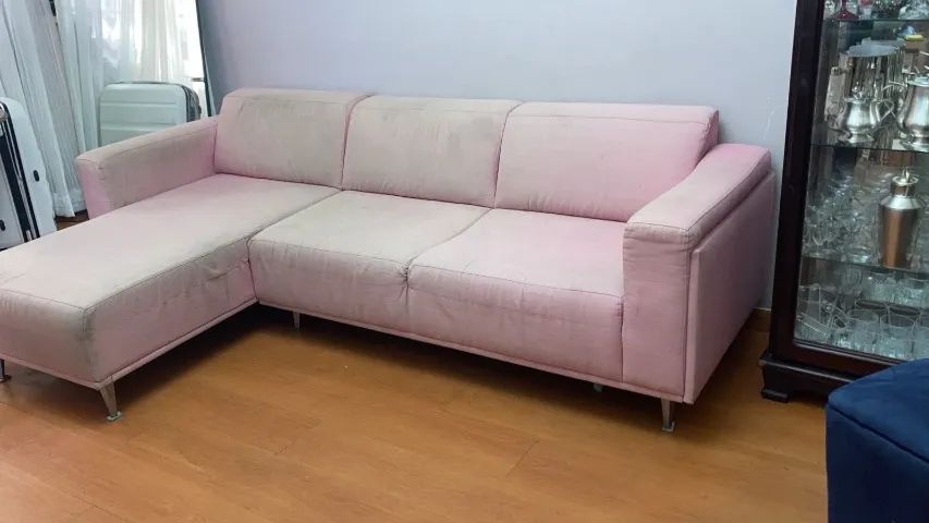 Sofa rosa 3 lugares com chaise - Westwing - Foto 3