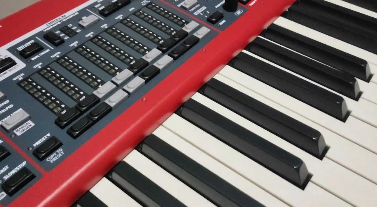 NORD ELECTRO 6HP 73 - Foto 4