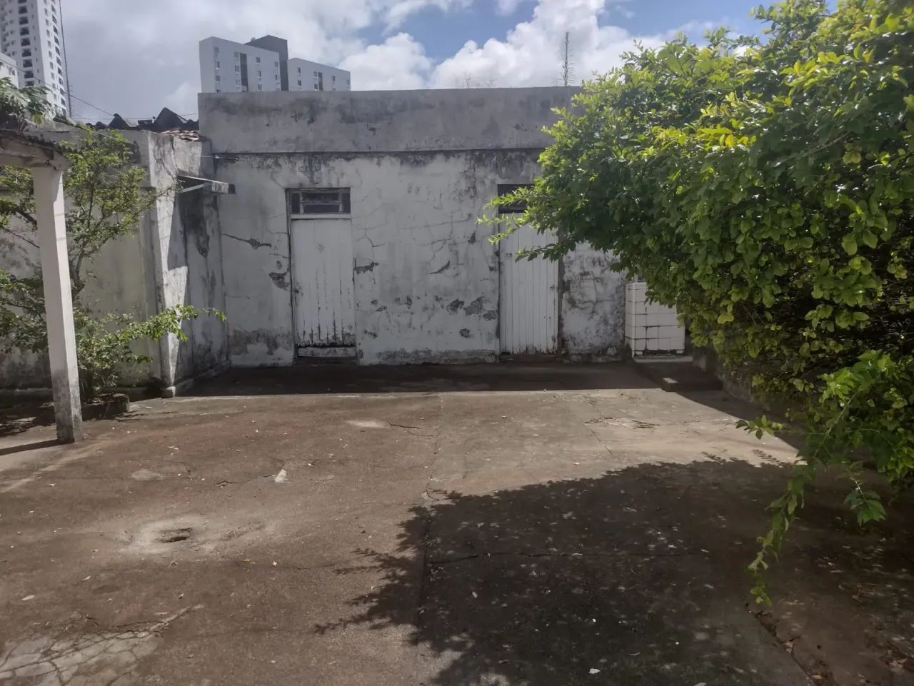 VENDO CASA COM 4 QUARTOS NO BAIRRO DA TORRE / RECIFE - Foto 3