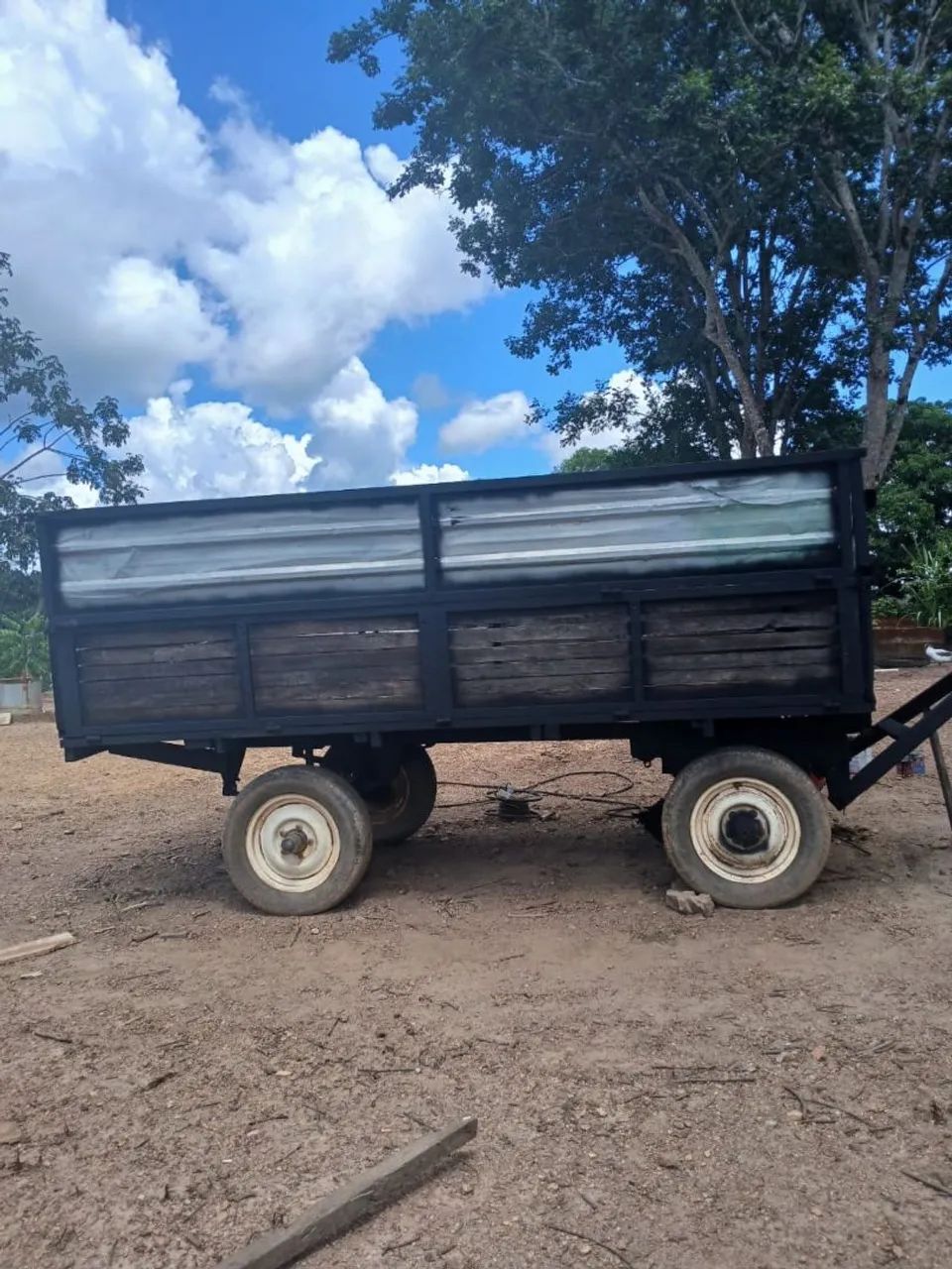CARRETINHA PARA TRATOR
