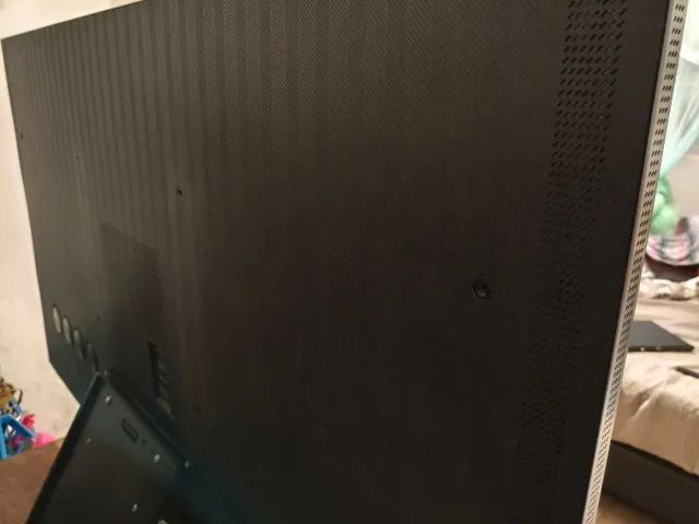 Base Pedestal e Tela original da Tv Samsung QN65QN700BGXZD (tela com defeito)