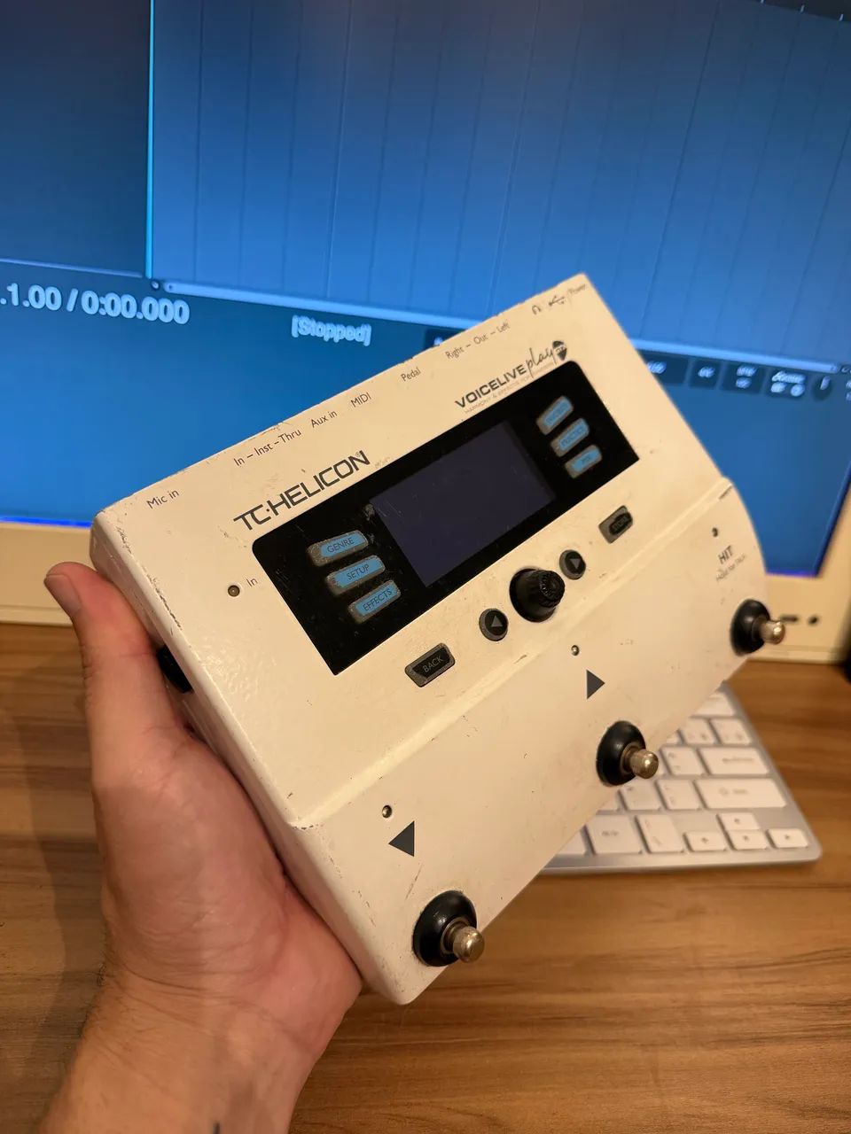 TC Helicon Voicelive - Equipamentos e Acessórios de Som - Caiçara
