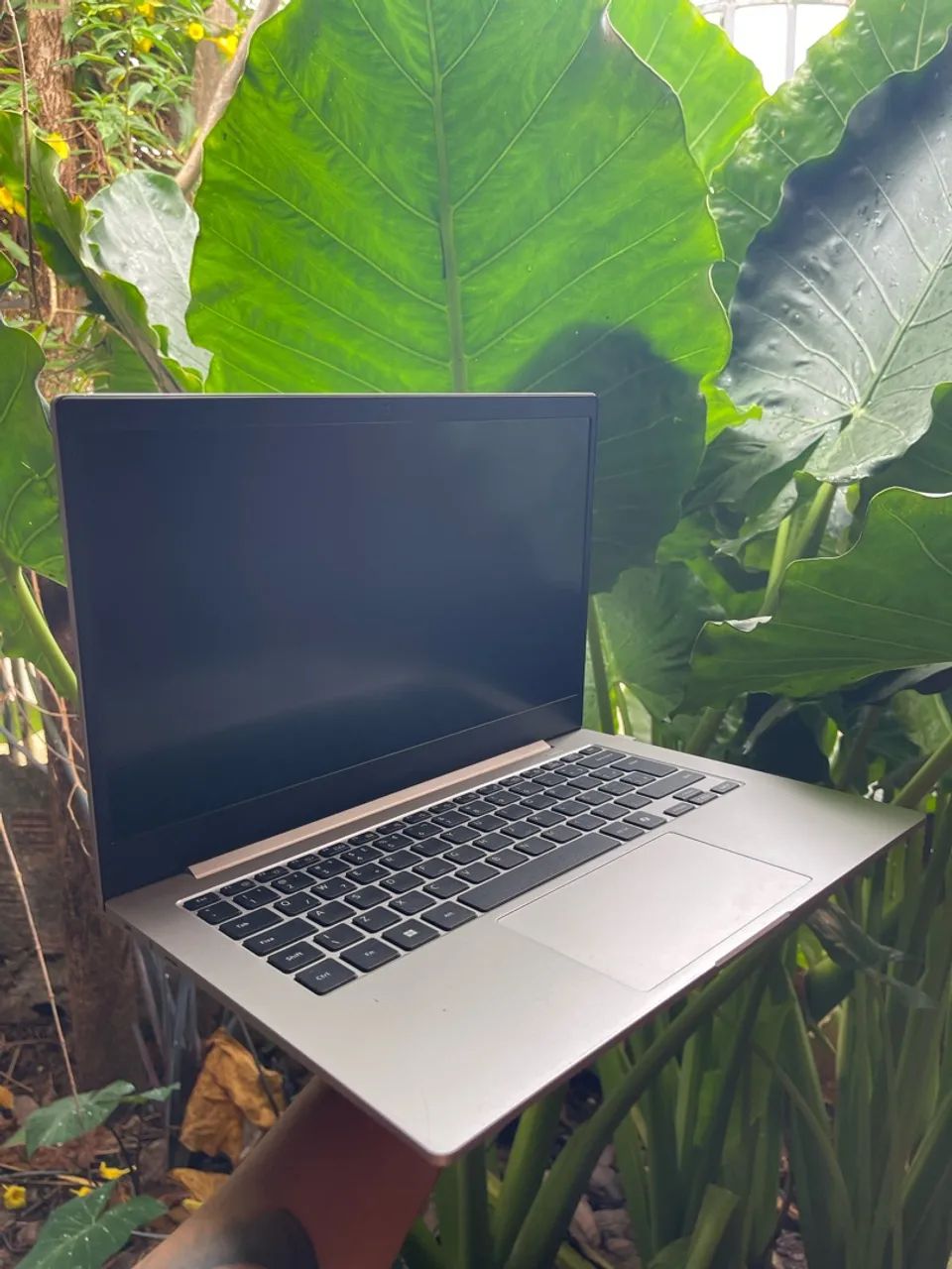 Vendo notebook Samsung Galaxy Book Go 14 - Foto 3