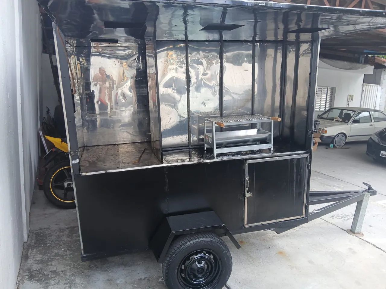 Trailer carretinha para churrasco