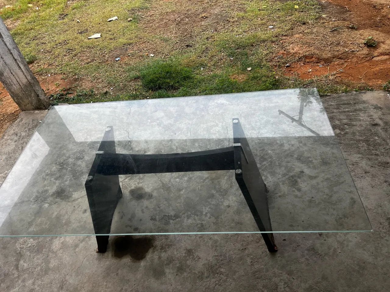 Mesa de vidro retangular com base preta - Foto 2