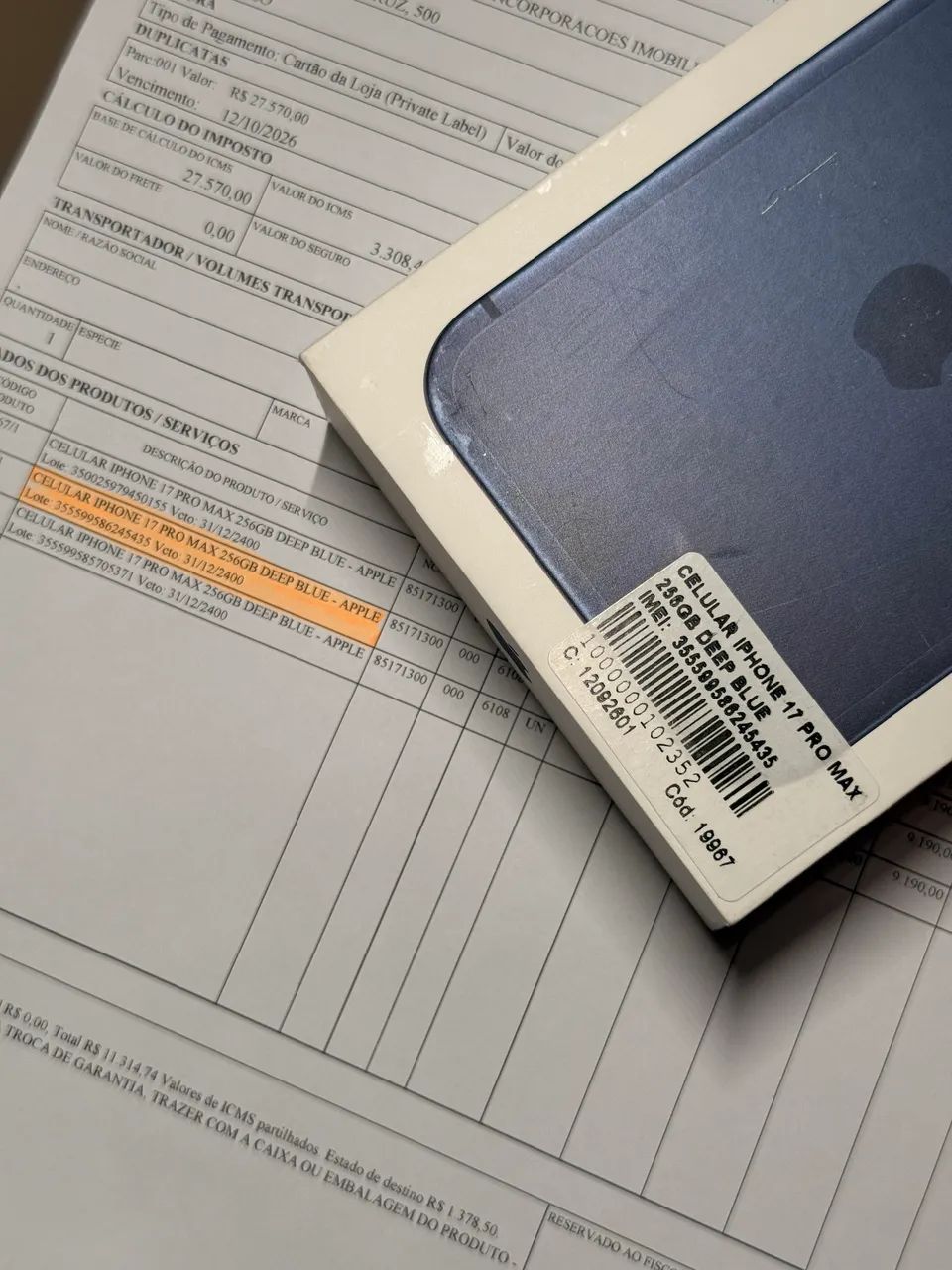 iPhone 17 pro Max 256 LACRADO - Azul (deep blue) - Foto 4