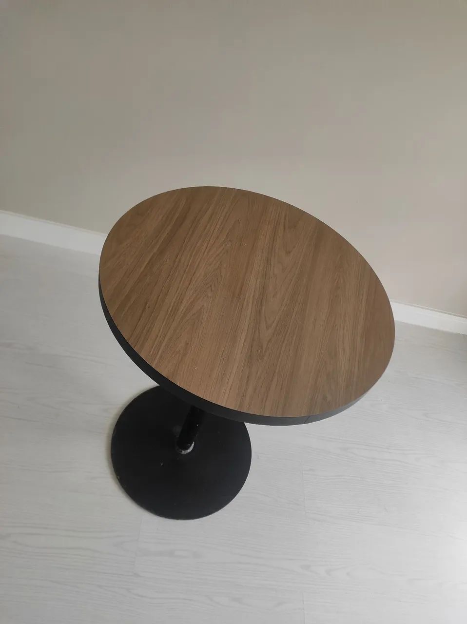 Mesa com duas cadeiras  - Foto 3