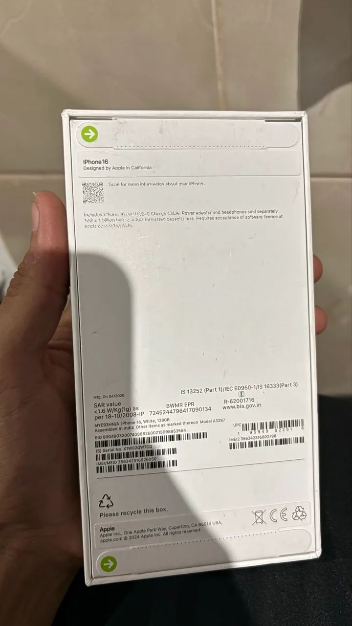 Celular IPhone 16 128GB Original Cor Branca