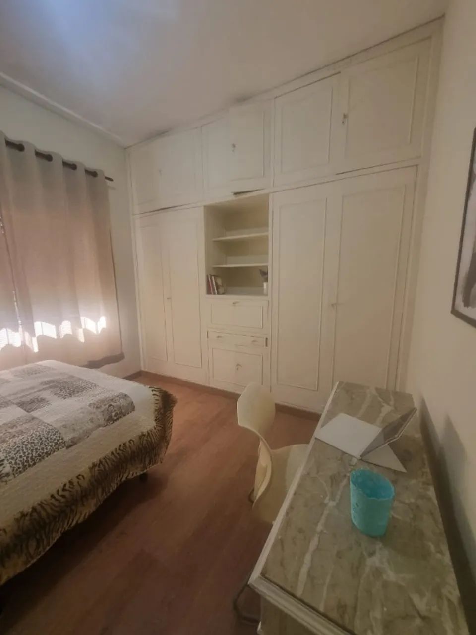 Excelente quarto otima localização 