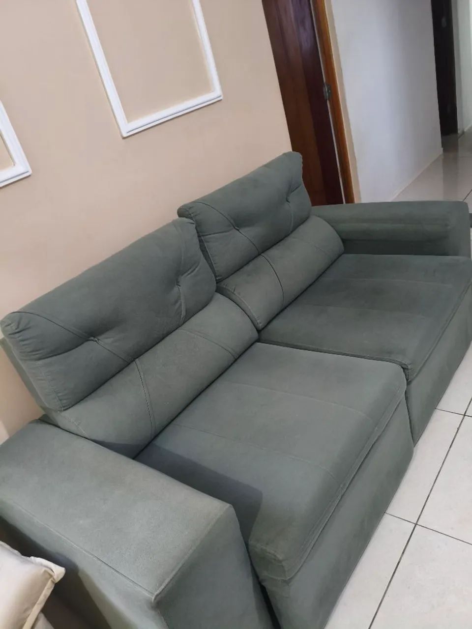 Sofá e poltronas conservadas. Vendo separado. Junto e esse valor.  - Foto 5