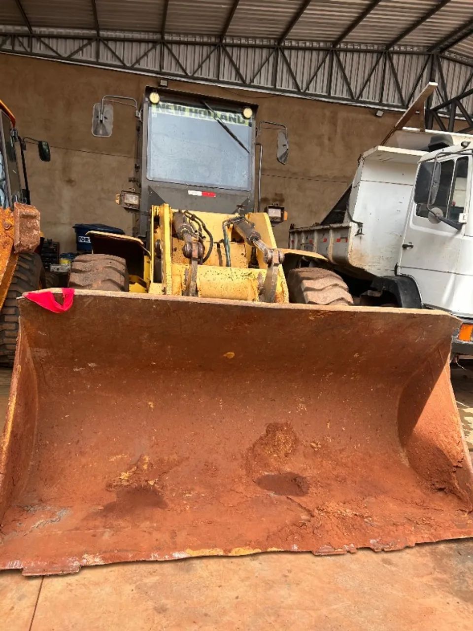 Pa carregadeira 12 D.               270.000.00 - Foto 5