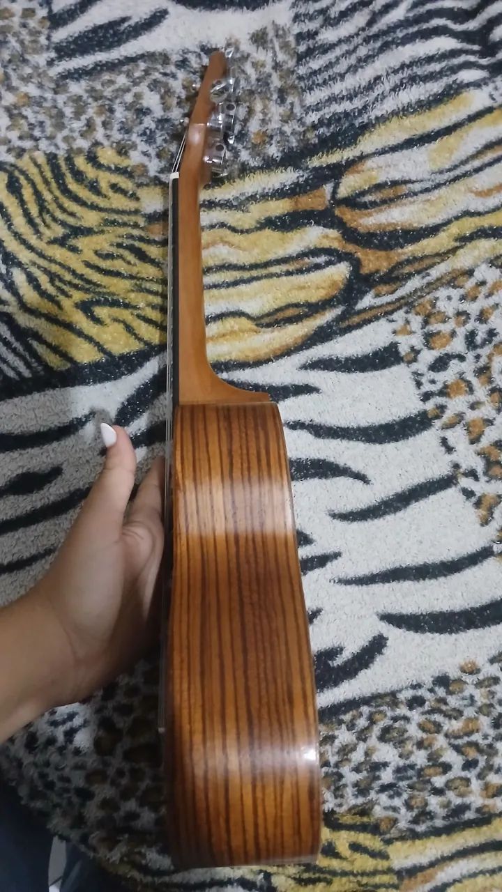 Ukulele usado - Foto 2