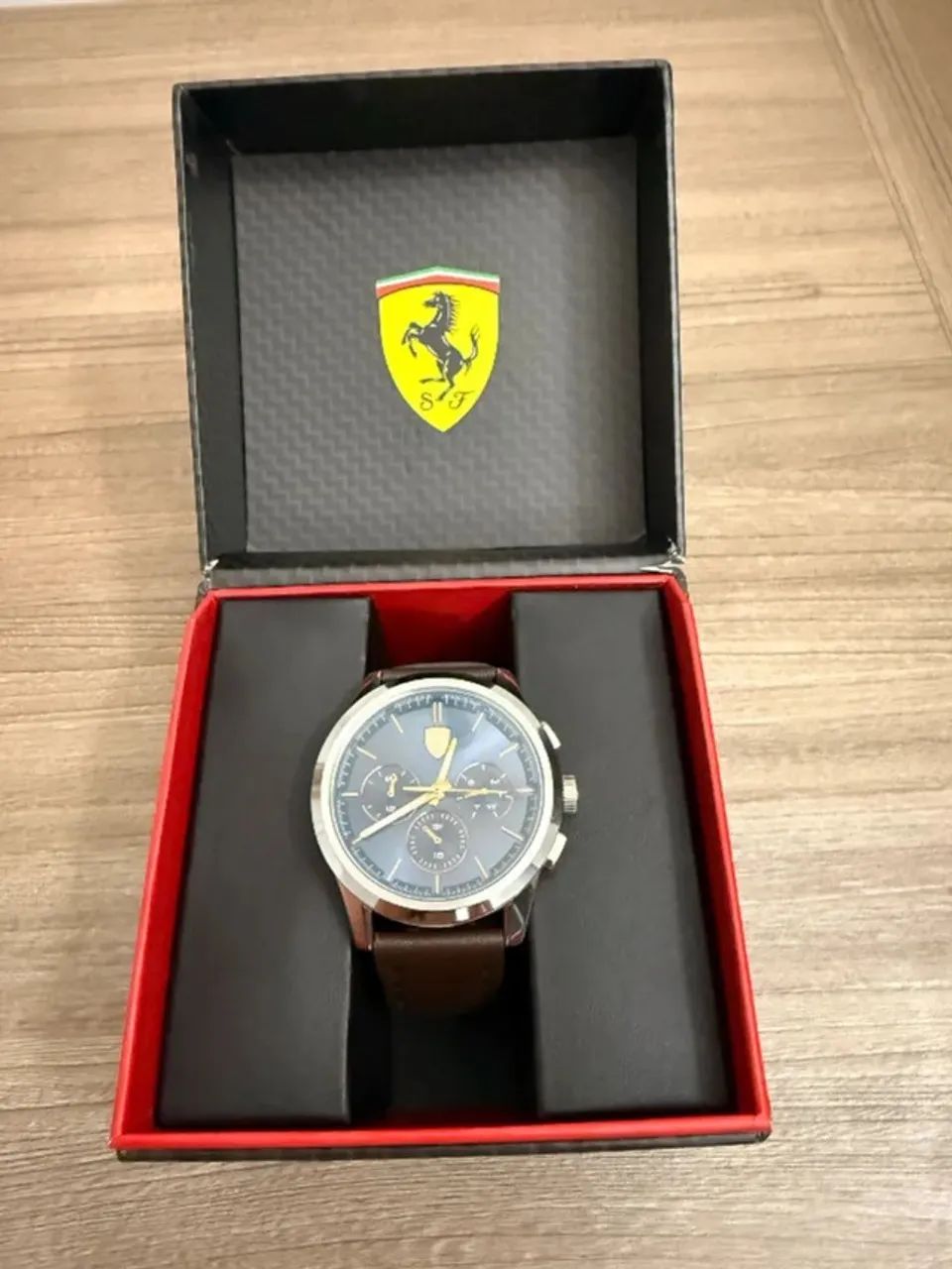 Relógio Ferrari