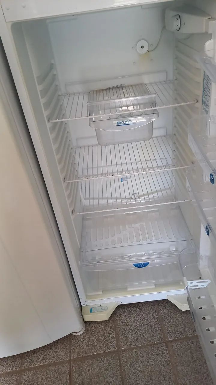 Vende geladeira dúplex dako - Foto 3